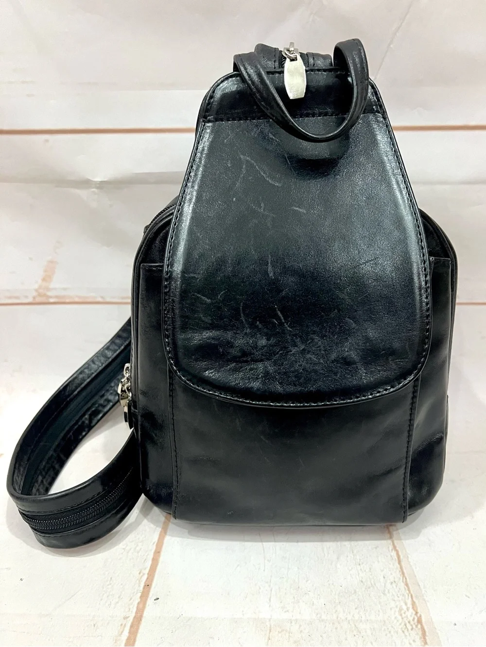 Vintage Y2K OZ Orifaz Argentine Small Leather Backpack Purse